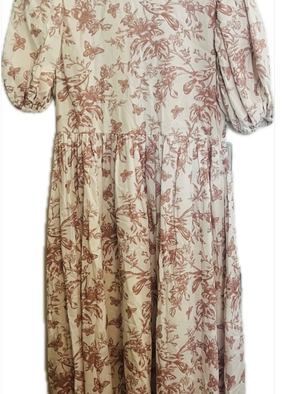 Ivy City Co. Odette Pink and cream midi/maxi dress; medium. - Picture 3 of 7
